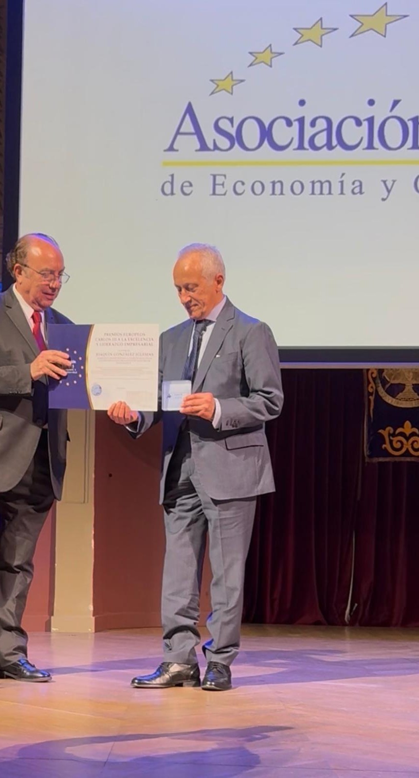 Premio Carlos III — entrega del galardón